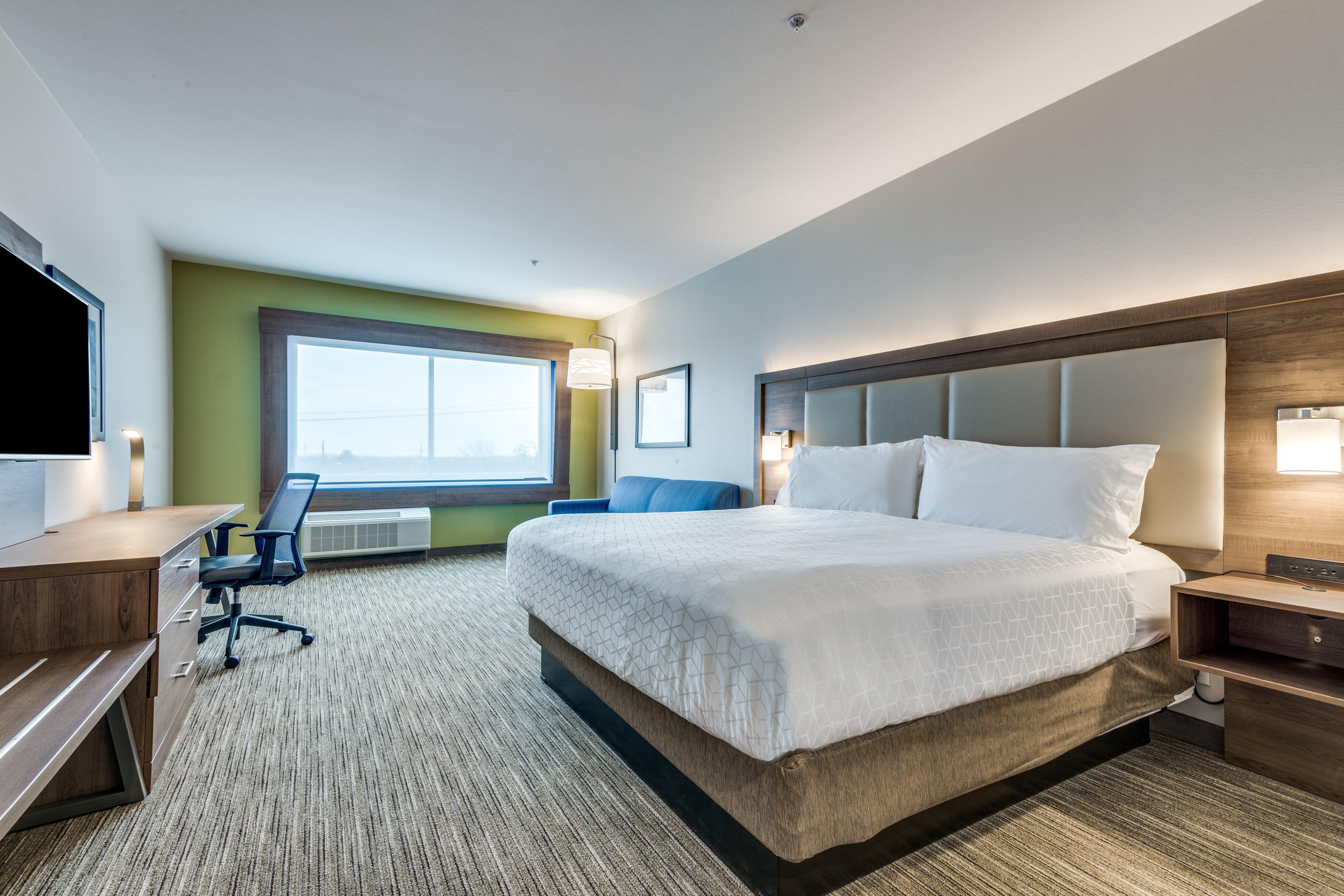 Holiday Inn Express & Suites - Denton South By Ihg Exterior photo