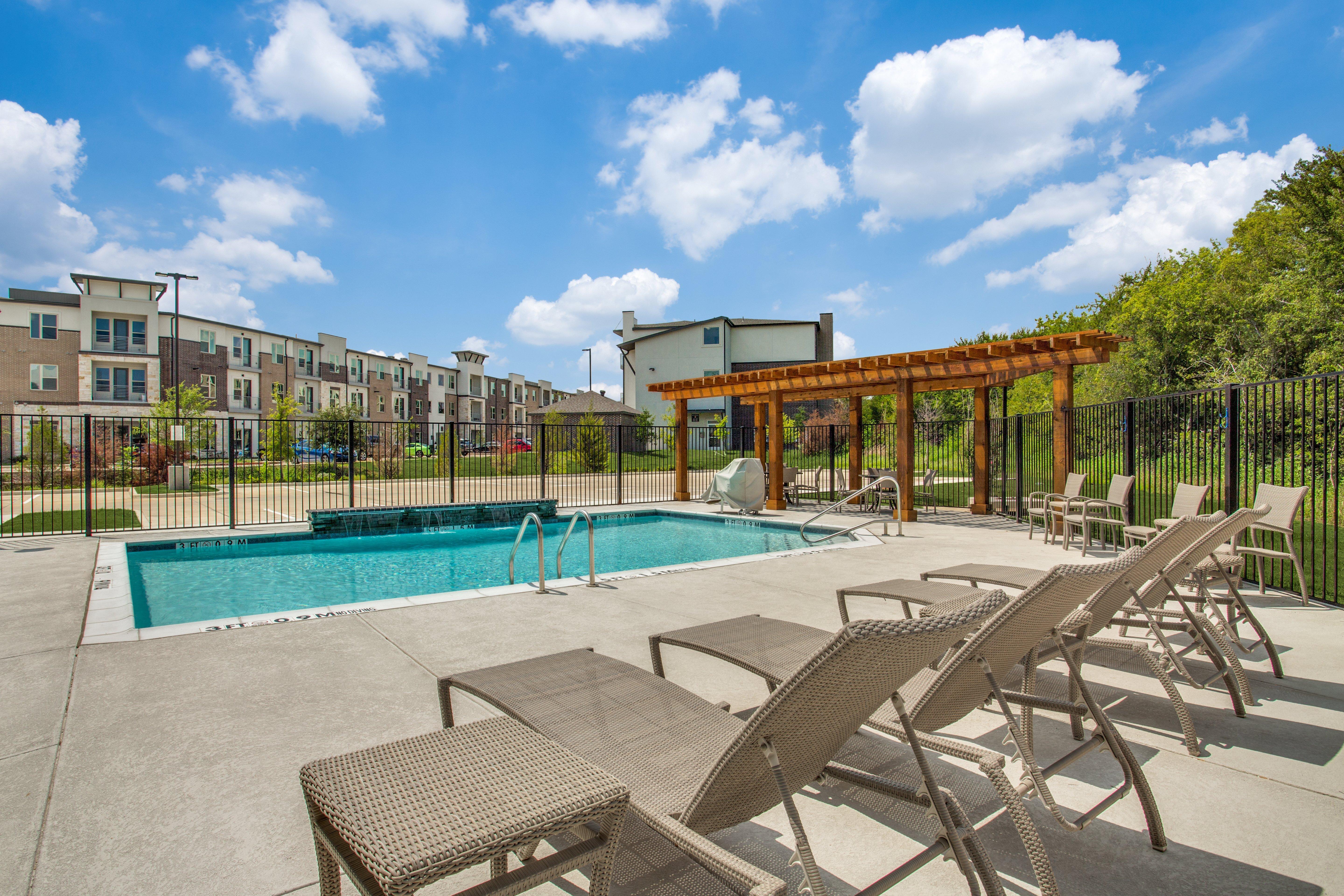Holiday Inn Express & Suites - Denton South By Ihg Exterior photo